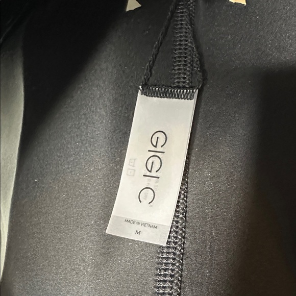 GIGI C Grace Surf Scuba Zip Black One Piece Swimsuit Surf Suit Medium NWT - Picture 10 of 11